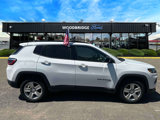 Used 2022 Jeep Compass Latitude image 3