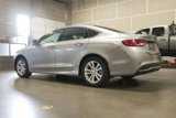 Used 2015 Chrysler 200 Limited w/ Convenience Group image 3
