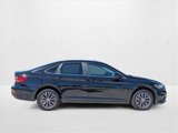 Used 2019 Volkswagen Jetta SE w/ Cold Weather Package image 4