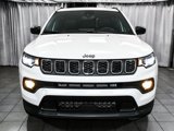 Used 2024 Jeep Compass Latitude w/ Sun and Sound Group image 2