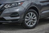 Used 2020 Nissan Rogue Sport SV image 2
