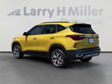 Used 2021 Kia Seltos SX w/ SX Sunroof Package image 3