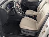 Used 2022 Volkswagen Tiguan SE w/ Panoramic Sunroof Package image 6