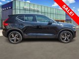 Used 2025 Volvo XC40 B5 Core image 2