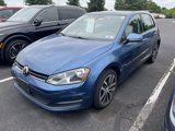 Used 2017 Volkswagen Golf SE image 3