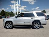 Used 2017 Cadillac Escalade Luxury image 2