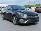 Used 2022 Kia Forte LXS image 2