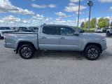 Used 2020 Toyota Tacoma TRD Off-Road image 2