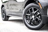 Used 2023 Chevrolet Equinox LT image 2