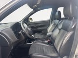 Used 2019 Mitsubishi Outlander SE image 2