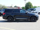 Used 2022 Ford Explorer XLT w/ Equipment Group 202A image 6
