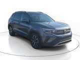Used 2022 Volkswagen Taos SE image 2