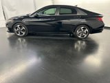 Used 2021 Hyundai Elantra SEL w/ Convenience + Premium Package image 2