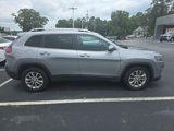 Used 2019 Jeep Cherokee Latitude w/ Popular Appearance Group image 4
