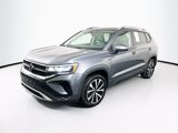 Used 2024 Volkswagen Taos SE w/ MDO Package image 3