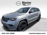 Used 2018 Jeep Grand Cherokee Altitude image 2
