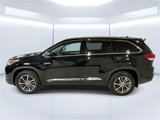 Used 2019 Toyota Highlander XLE image 2