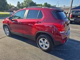 Used 2022 Chevrolet Trax LT w/ LT Convenience Package image 3