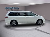 Used 2020 Toyota Sienna XLE image 2