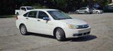 Used 2010 Ford Focus SE image 3