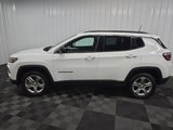 Used 2024 Jeep Compass Latitude w/ Convenience Group image 5