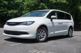 Used 2022 Chrysler Voyager LX image 2