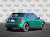Used 2022 MINI Cooper 4-Door Hardtop image 5