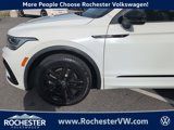 Used 2022 Volkswagen Tiguan SE R-Line image 2