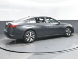 Used 2022 Nissan Altima 2.5 SV image 4