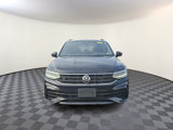 Certified 2022 Volkswagen Tiguan SE R-Line image 2