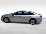 Used 2021 Chevrolet Malibu LT image 2