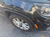 Used 2015 Volkswagen Tiguan SE image 4