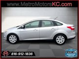 Used 2012 Ford Focus SE image 2