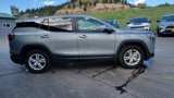 Used 2024 GMC Terrain SLE image 5