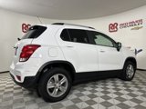 Used 2022 Chevrolet Trax LT w/ LT Convenience Package image 5