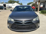 Used 2017 Toyota Camry SE image 3