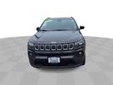 Used 2022 Jeep Compass Latitude image 3