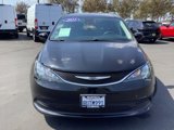 Used 2021 Chrysler Voyager Lxi w/ Cold Weather Group image 4