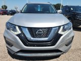Used 2018 Nissan Rogue SV image 2