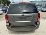 Used 2012 Kia Sedona LX image 4