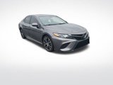 Used 2018 Toyota Camry SE image 3