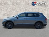 Certified 2022 Volkswagen Tiguan SE image 2