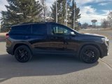 Used 2024 GMC Terrain SLE image 2