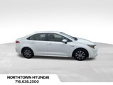 Used 2020 Toyota Corolla LE image 2