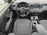 Used 2018 Kia Sorento LX image 3