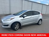 Used 2017 Ford Fiesta SE image 2