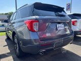 Certified 2022 Ford Explorer XLT w/ Equipment Group 202A image 3