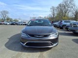Used 2015 Chrysler 200 Limited w/ Convenience Group image 2