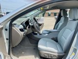 Used 2020 Chevrolet Malibu LT image 2