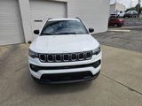 New 2025 Jeep Compass Latitude image 2